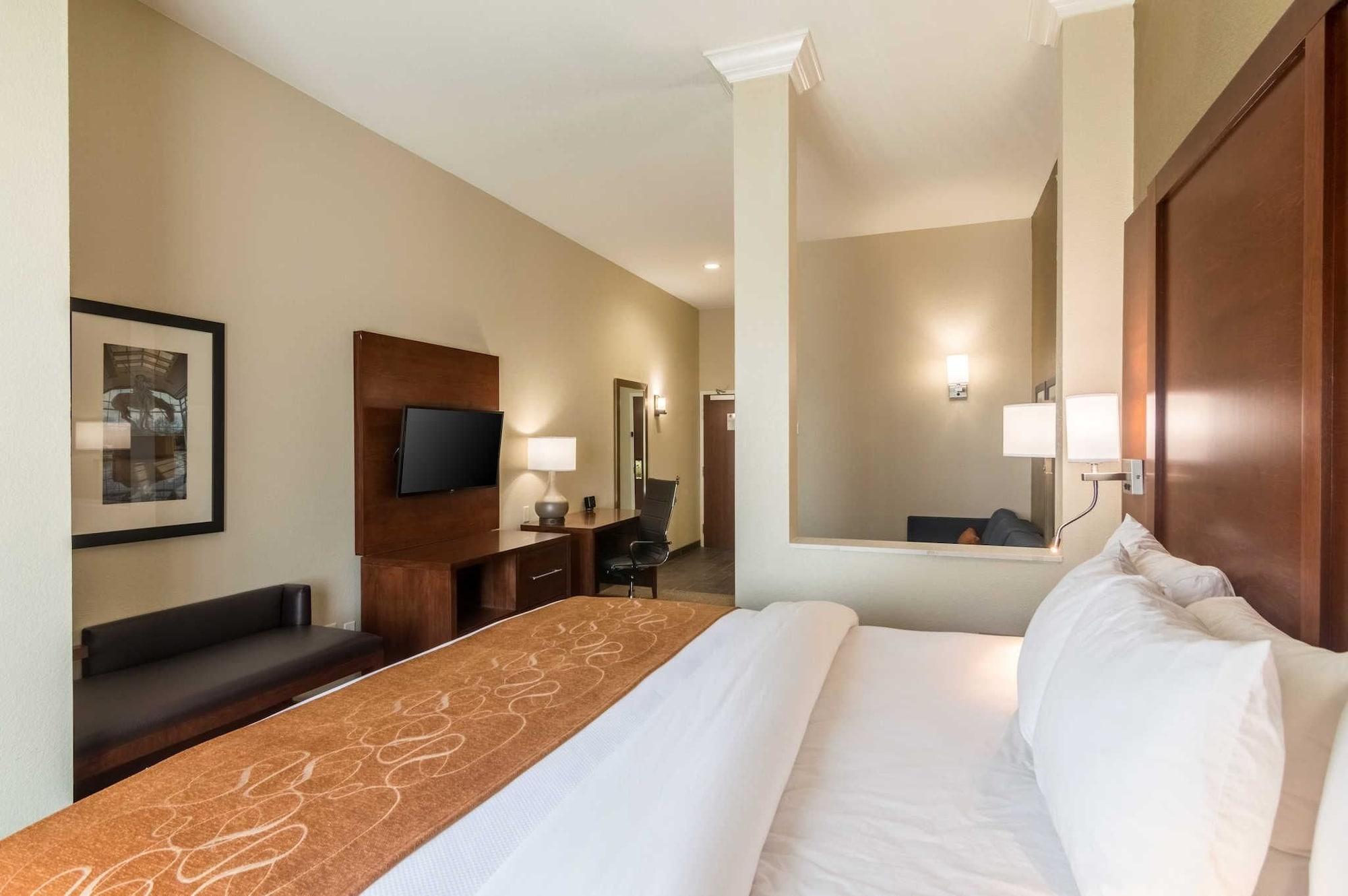 Comfort Suites Fairgrounds West Oklahoma City Extérieur photo