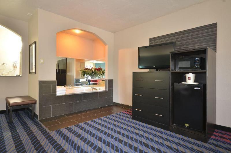 Comfort Suites Fairgrounds West Oklahoma City Extérieur photo